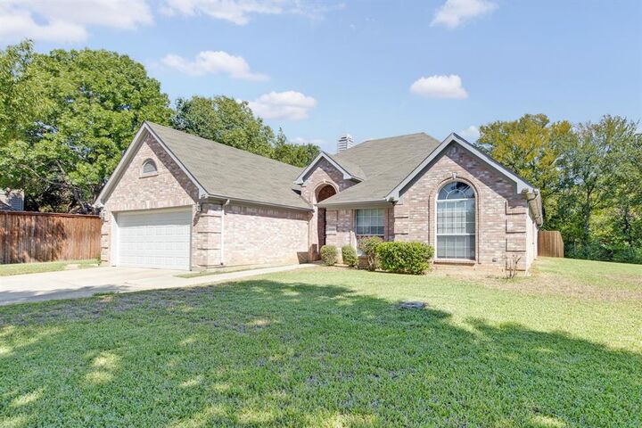 Property Photo:  1395 Forest Creek Drive  TX 75067 