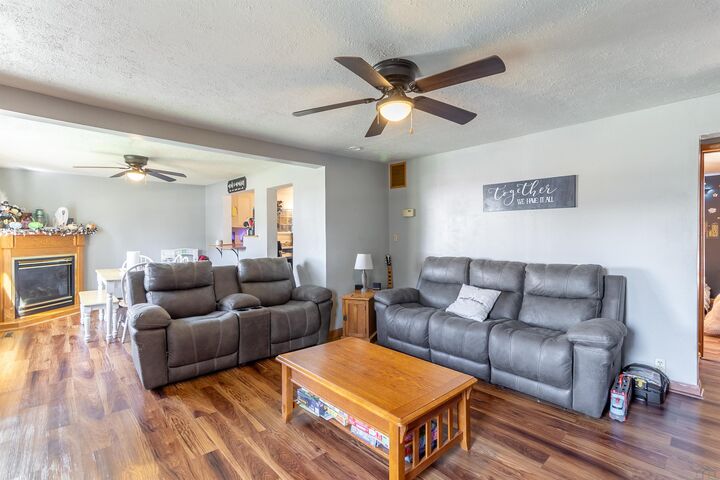 Property Photo: 401 Talbot Street IA 51052