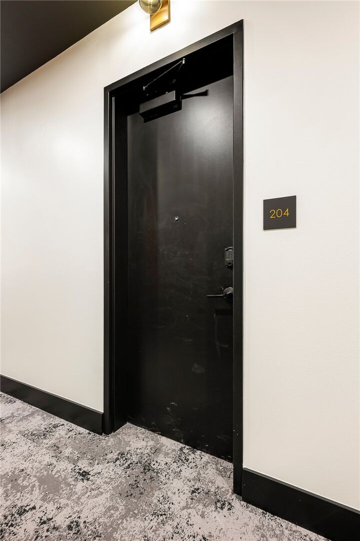 Property Photo:  905 SE 4th Street 204  AR 72712 