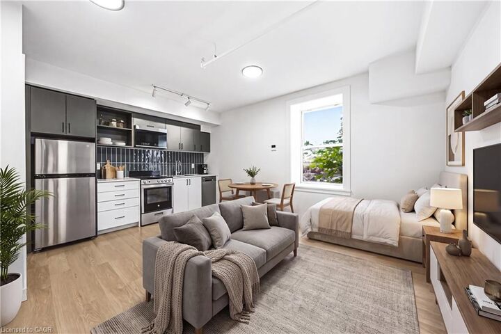 Property Photo:  325 James Street S 306  ON L8P 3B7 
