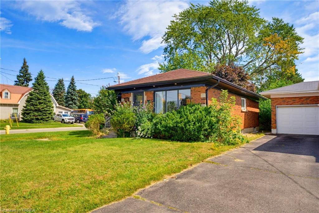 Property Photo:  177 North Park Street  ON N3R 4K7 
