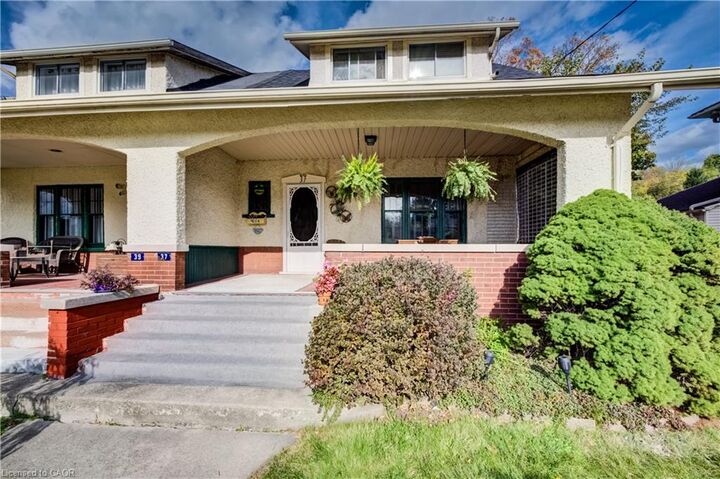Property Photo:  37 Willow Street  ON N3L 2K7 