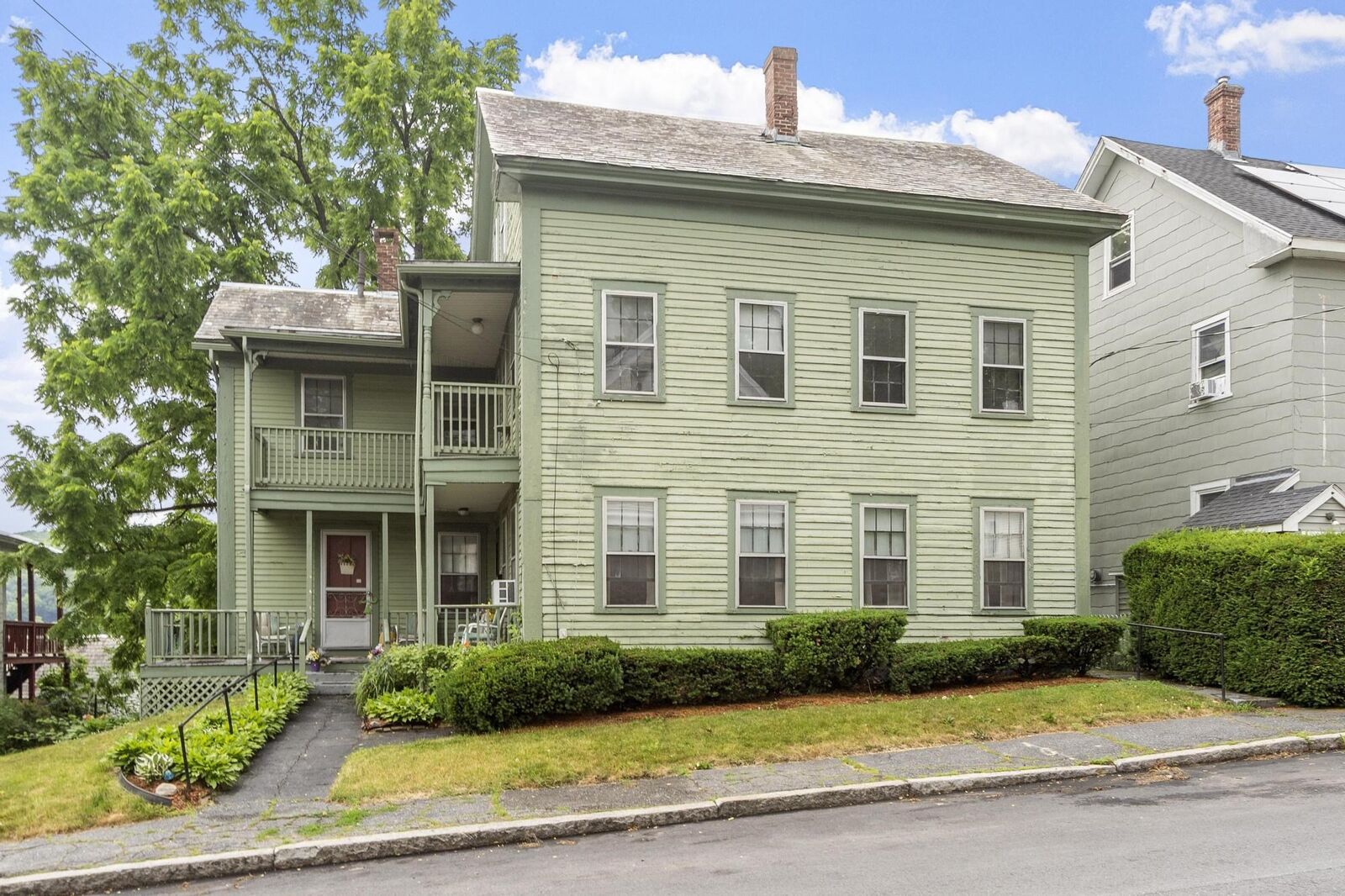 Property Photo:  54-56 Arlington St  MA 01420 
