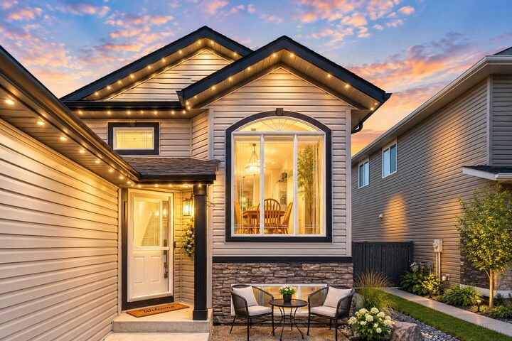 Property Photo:  119 Stonegate Crescent NW  AB T4B 2P2 