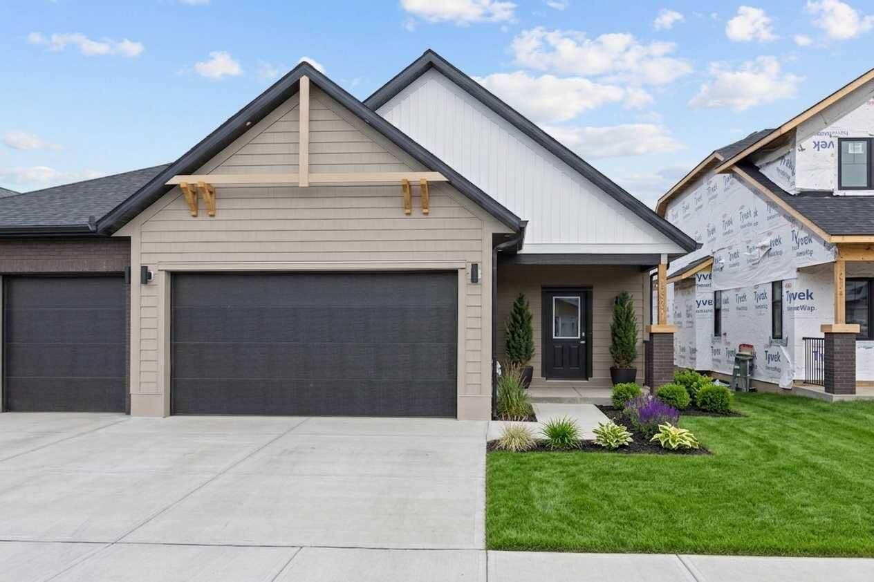 Property Photo:  15 Coopersfield Link SW 1901  AB T4B 5P5 