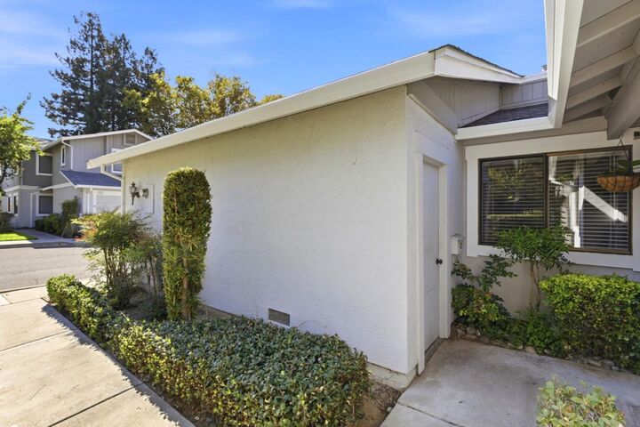 Property Photo:  89 Little Bear Way  CA 95136 