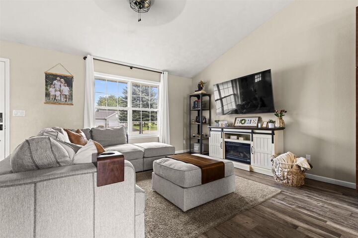 Property Photo: 2246 Tumbleweed Lane WI 53511