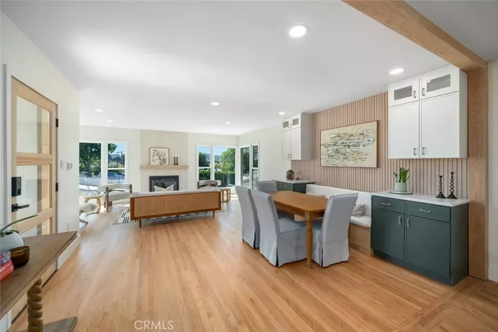 Property Photo:  1304 Sydney  CA 93401 