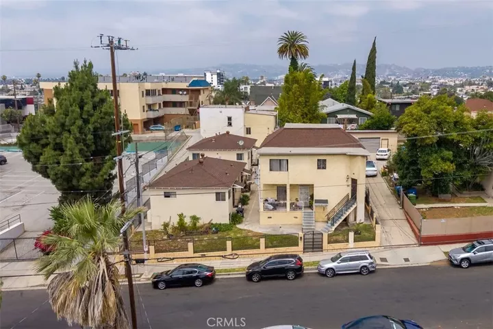 Property Photo:  317 N Occidental  CA 90026 