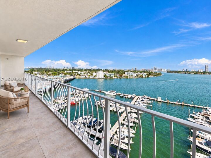 Property Photo: 7601 E Treasure Dr 1619 FL 33141