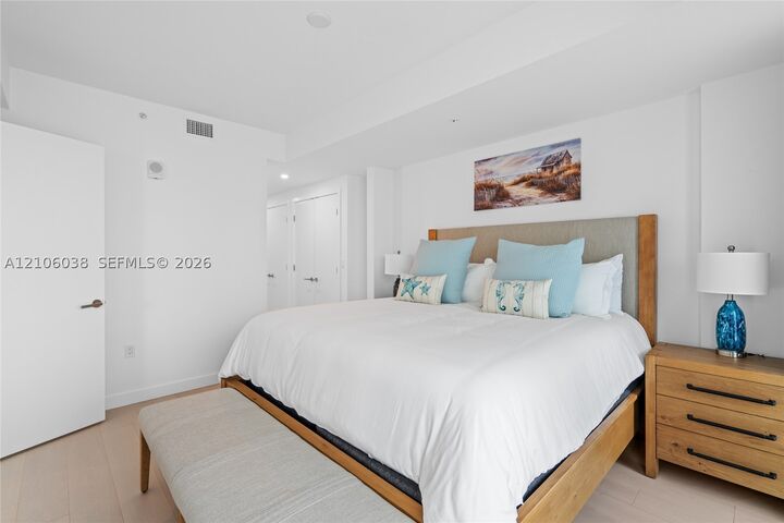 Property Photo: 9221 E Bay Harbor Dr 408 FL 33154