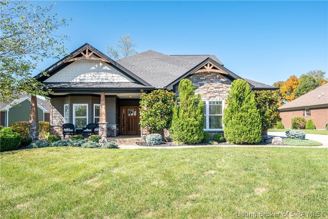 Property Photo: 1610 Augusta Parkway IN 47126