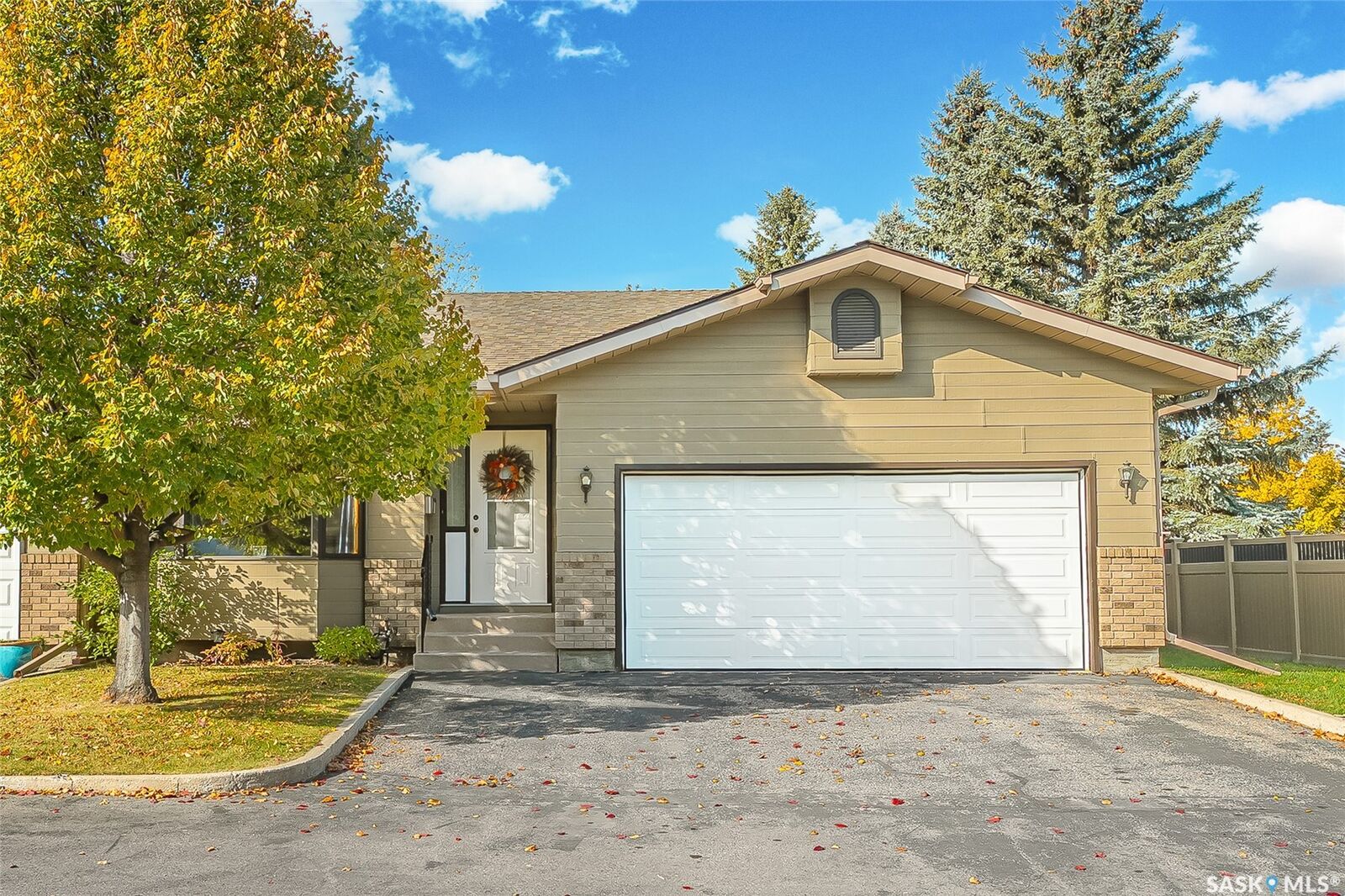 Property Photo:  420 Heritage Crescent 117  SK S7H 5P3 