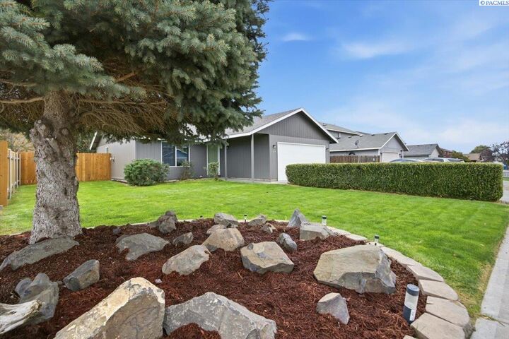 Property Photo:  6408 Fenway Dr  WA 99301 