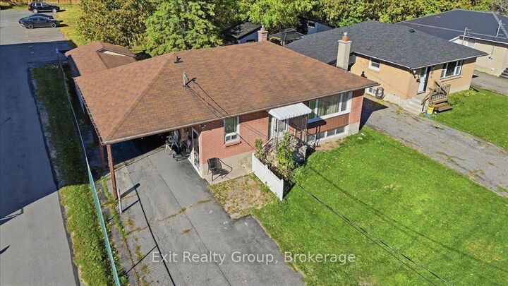 Property Photo:  196 Yeomans Street  ON K8P 3Y4 