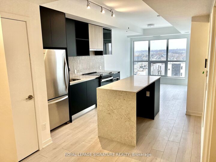 Property Photo:  405 Dundas Street W 511  ON L6M 4P9 