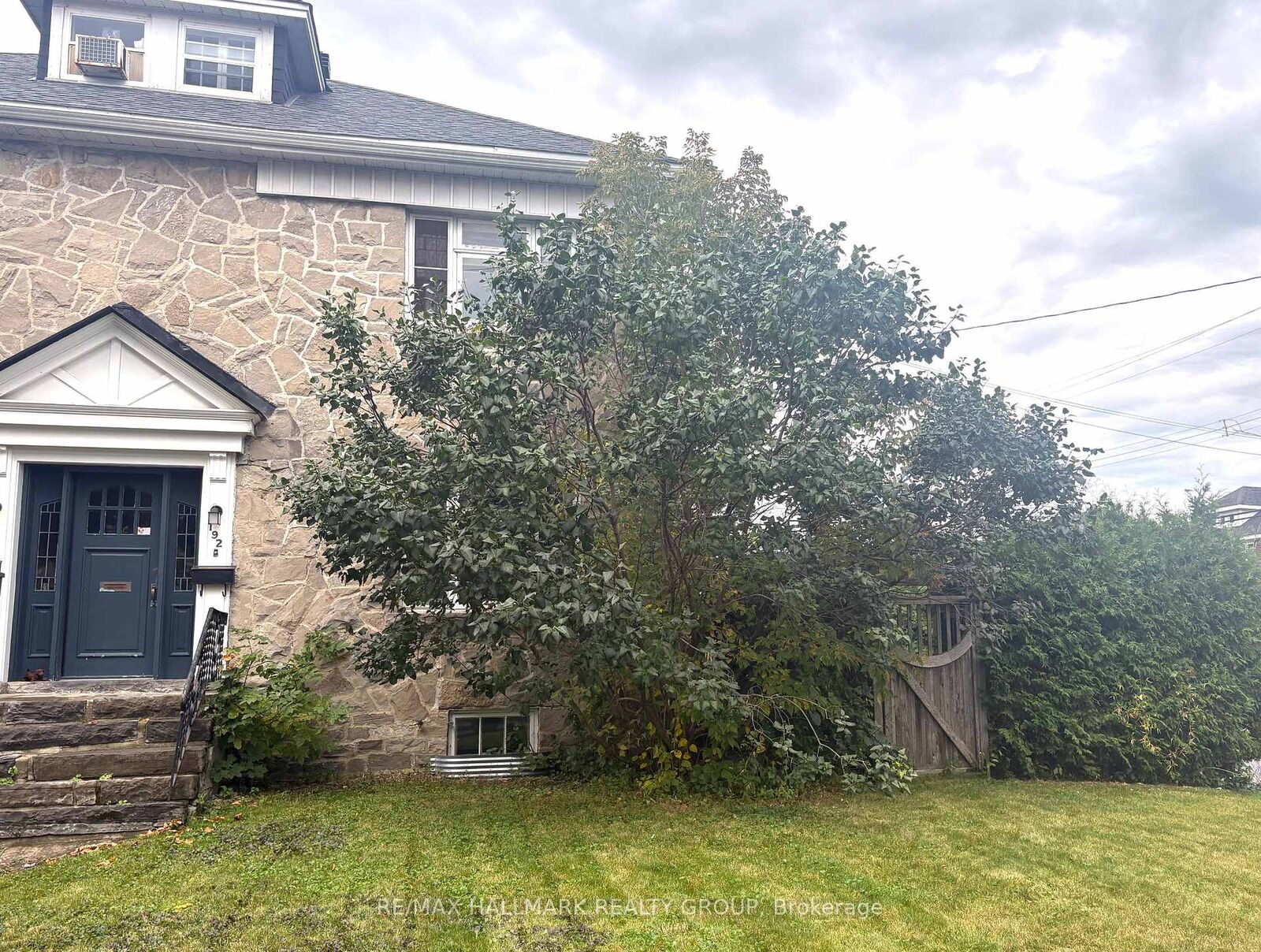 Property Photo: 192 Bayswater Avenue ON K1Y 2G6