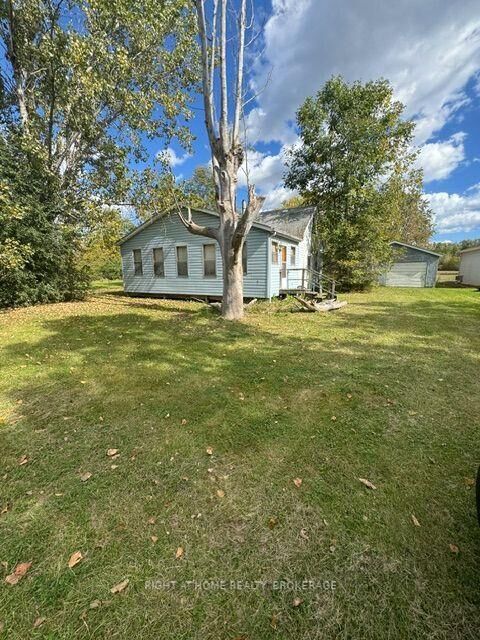 Property Photo:  748 Sandy Bay Road  ON N1A 2W6 