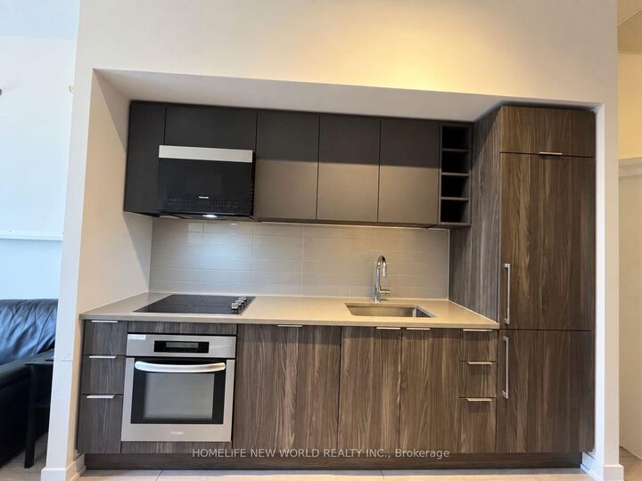 Property Photo:  