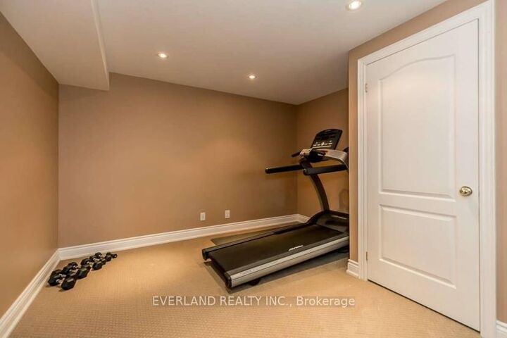 Property Photo:  159 Ivy Jay Crescent Bsmt  ON L4G 0E9 