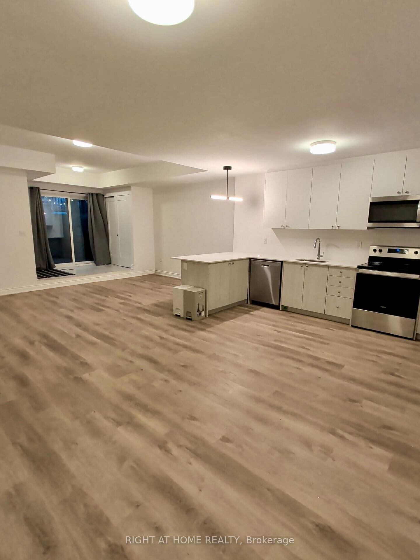 Property Photo:  40 Palace Street K1  ON N2E 0L2 