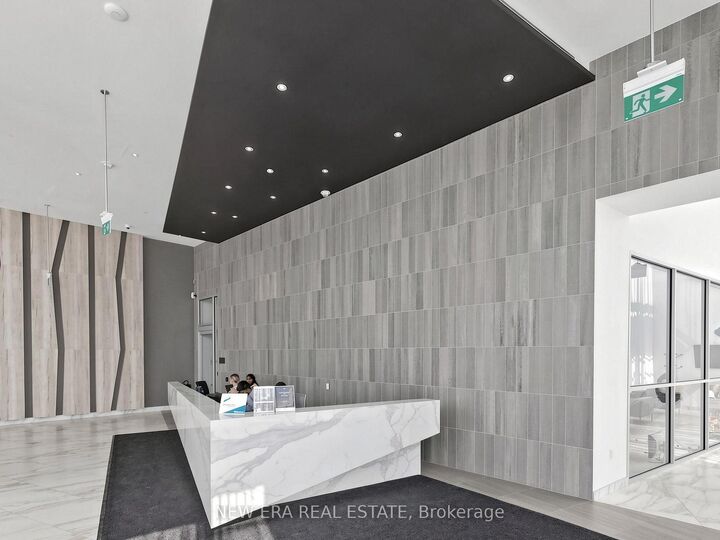 Property Photo:  3883 Quartz Road 2107  ON L5B 0M4 