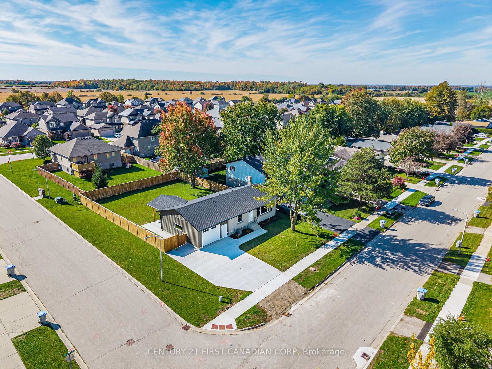 Property Photo:  135 Nicoline Avenue  ON N0M 2J0 