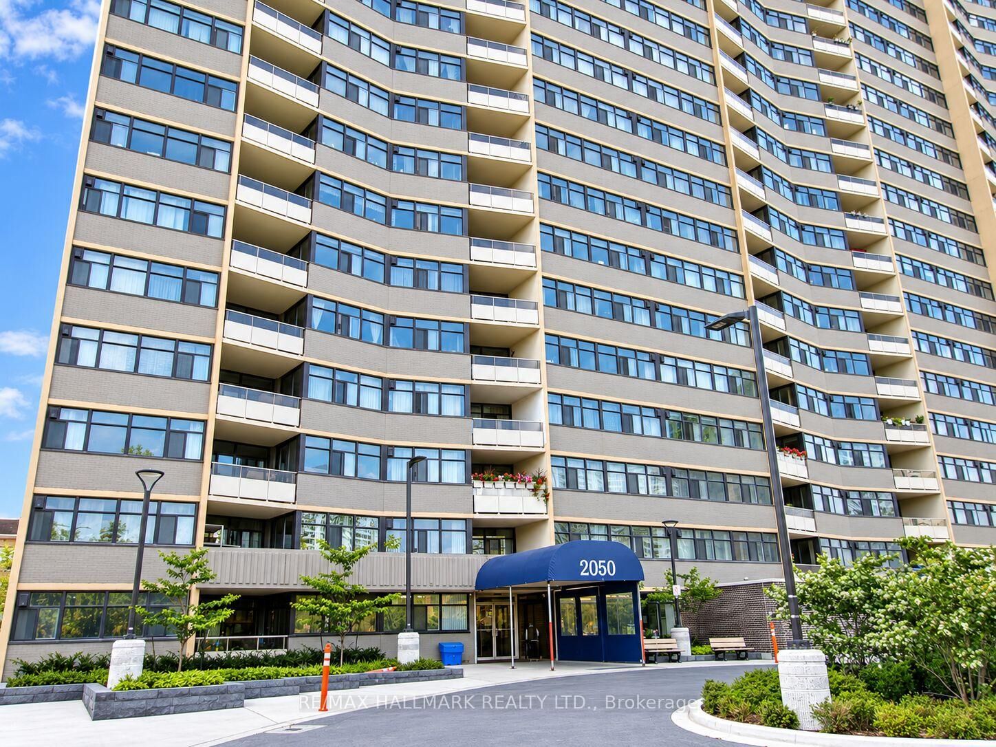 Property Photo:  2050 Bridletowne Circle Ph10  ON M1W 2V5 