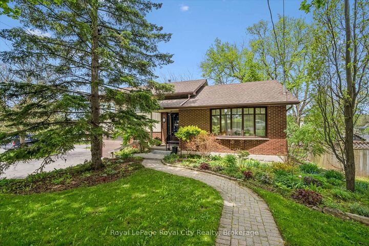 Property Photo:  16 Water Street W  ON N0B 1S0 
