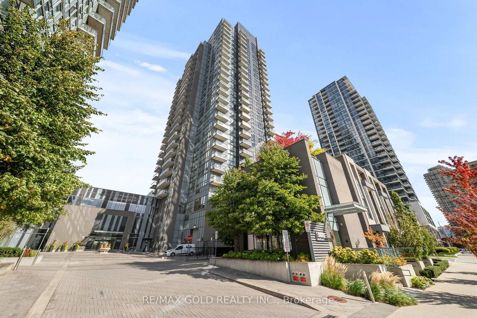 Property Photo:  5025 Four Springs Avenue 602  ON L5R 0G5 