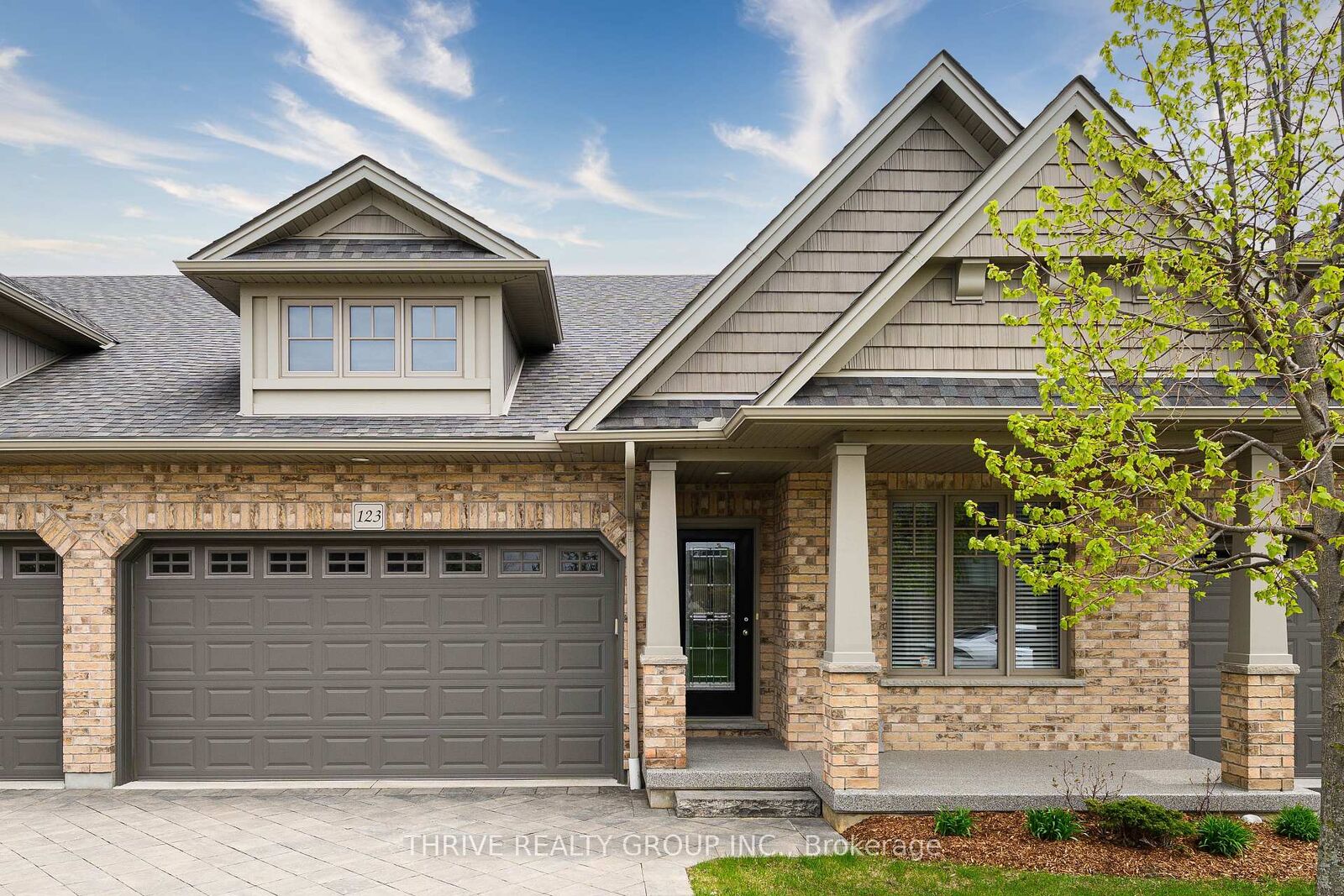 Property Photo:  2250 Buroak Drive 123  ON N6G 0N7 