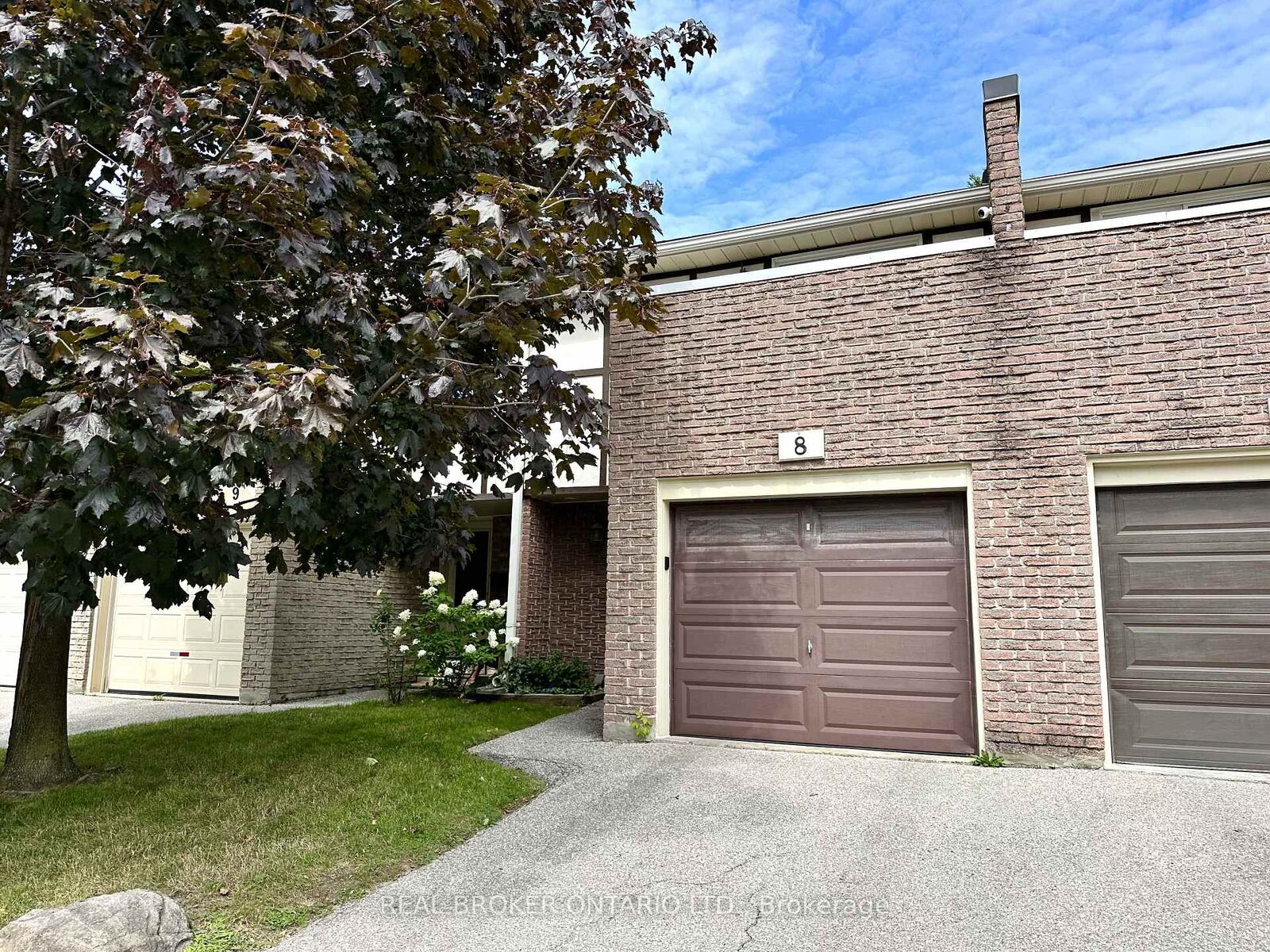 Property Photo:  1485 Gulleden Drive 8  ON L4X 2T2 