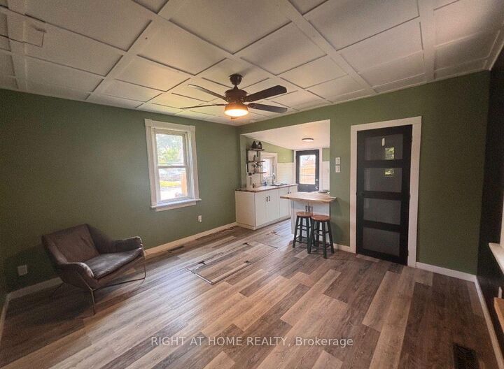 Property Photo:  365 Horrell Avenue  ON L4R 2A5 