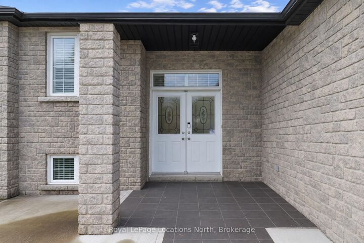 Property Photo:  16 Donato Way  ON L1P 0G1 