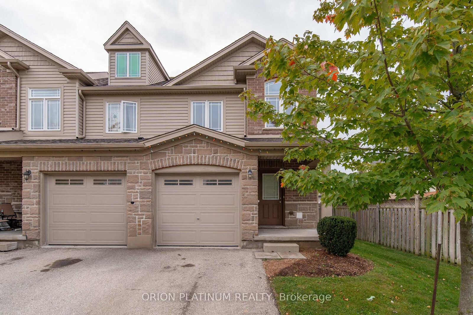 Property Photo:  15 Kingsbury Square  ON N1L 0K6 