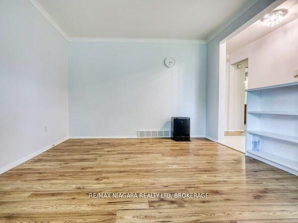 Property Photo:  80 Pearce Avenue  ON L2M 6N5 