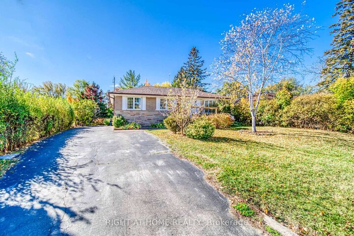 Property Photo: 506 Trudale Court ON L6L 4H1