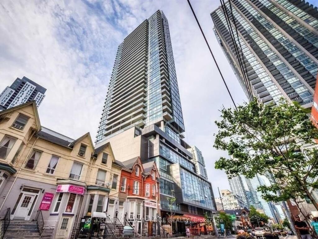 Property Photo:  290 Adelaide Street W 2709  ON M5V 0P3 