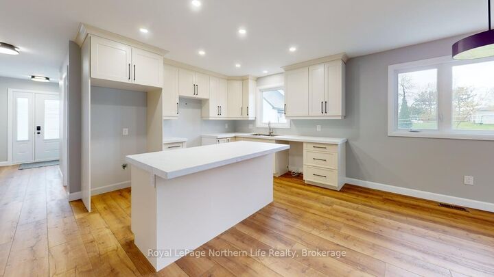 Property Photo: 59 Bain Avenue ON P0H 1G0