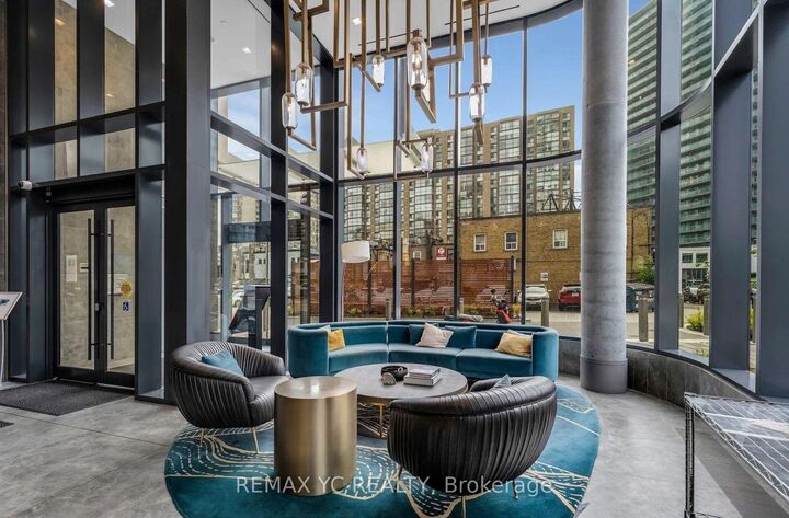Property Photo:  15 Holmes Avenue 810  ON M2N 0L4 