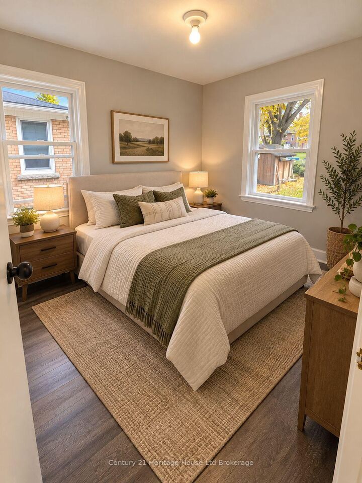 Property Photo:  821 Wilton Crescent  ON N4S 7H4 