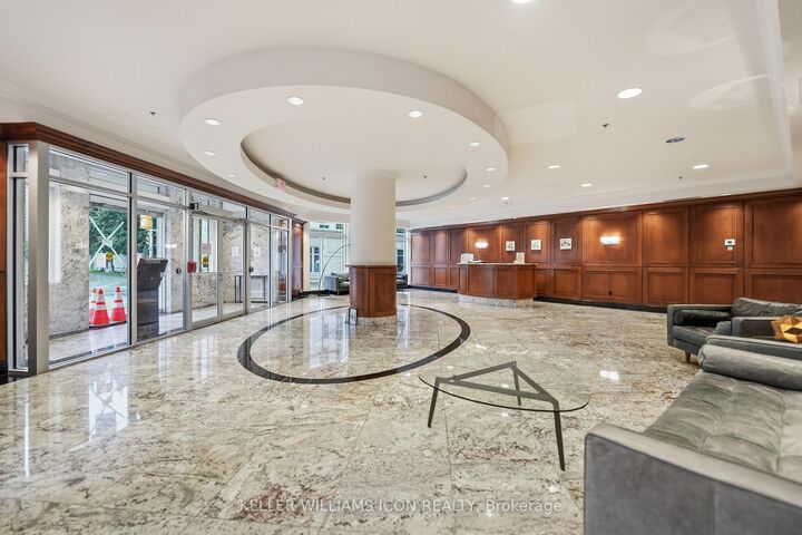Property Photo:  195 Besserer Street 2405  ON K1N 0B6 