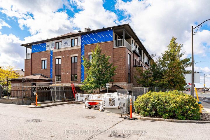Property Photo:  770B Chapman Mills Drive  ON K2J 3V2 