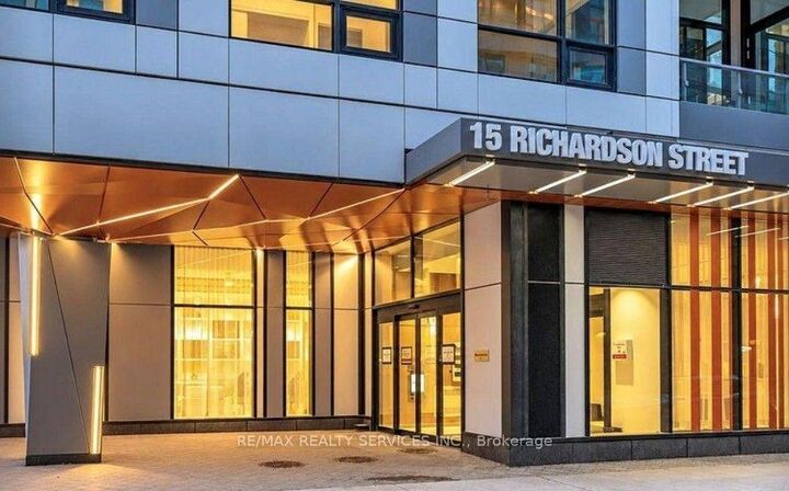 Property Photo:  15 Richardson Street  ON M5A 0Y5 