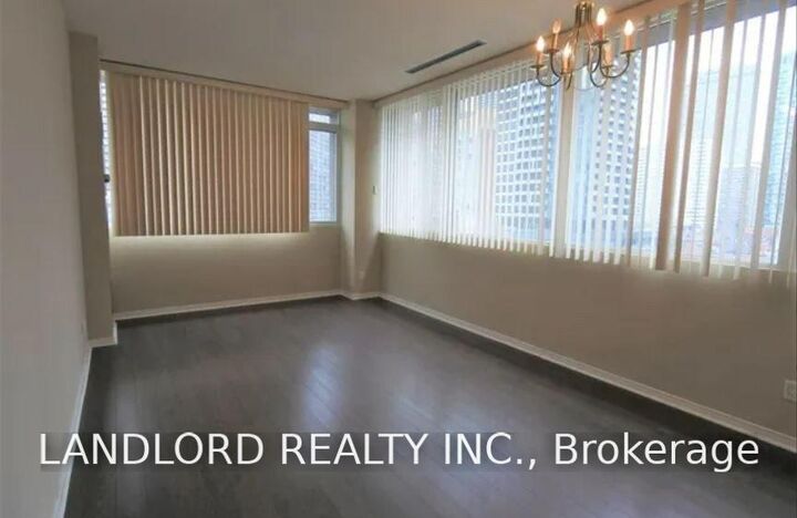 Property Photo:  555 Yonge Street 703  ON M4Y 3A6 