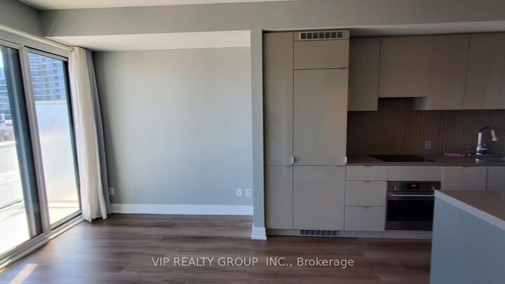 Property Photo:  7 Grenville Street 2606  ON M4Y 0E9 
