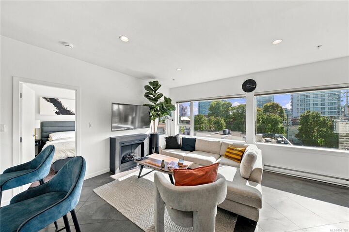 Property Photo:  848 Mason St #401  BC V8W 0A2 