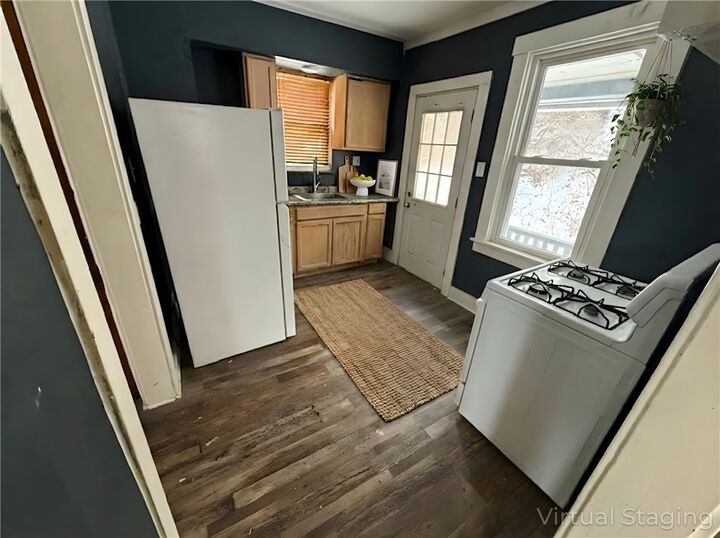 Property Photo:  605 N 6th St  PA 15025 