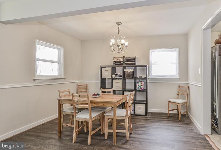 Property Photo:  305 S Fenwick Street  VA 22204 