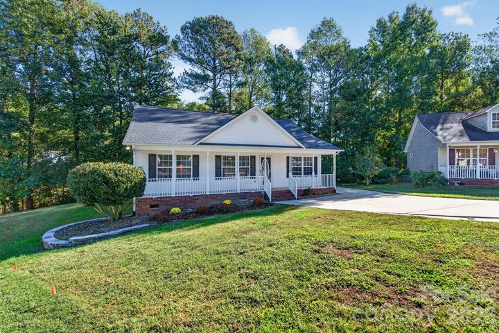 Property Photo:  702 Painted Lady Court  SC 29732 